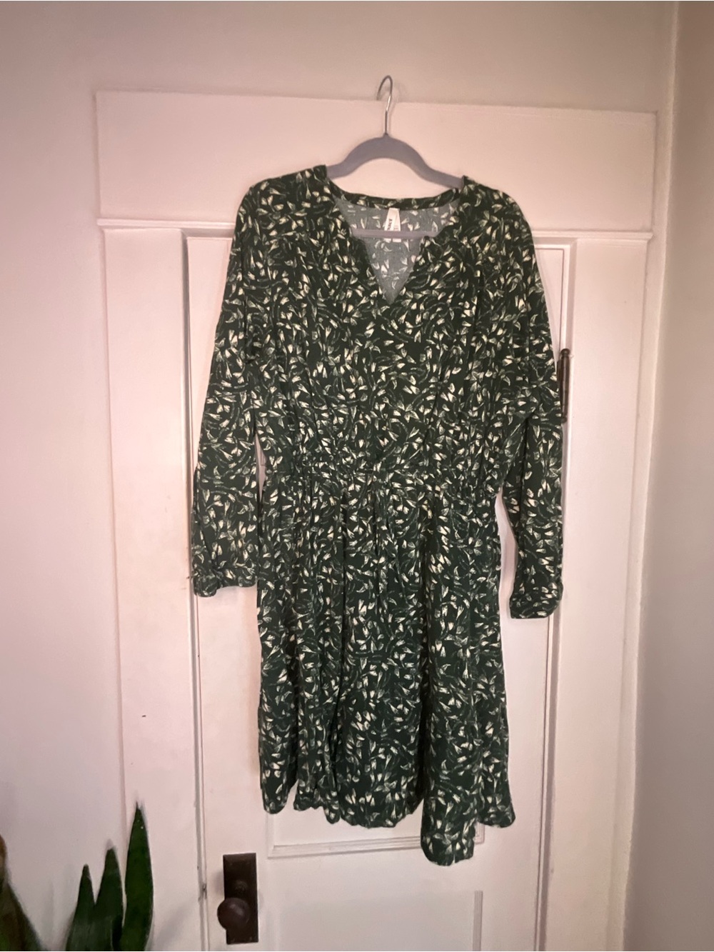 Pact Organic Cotton Crepe Leaf Print Tiered Dress